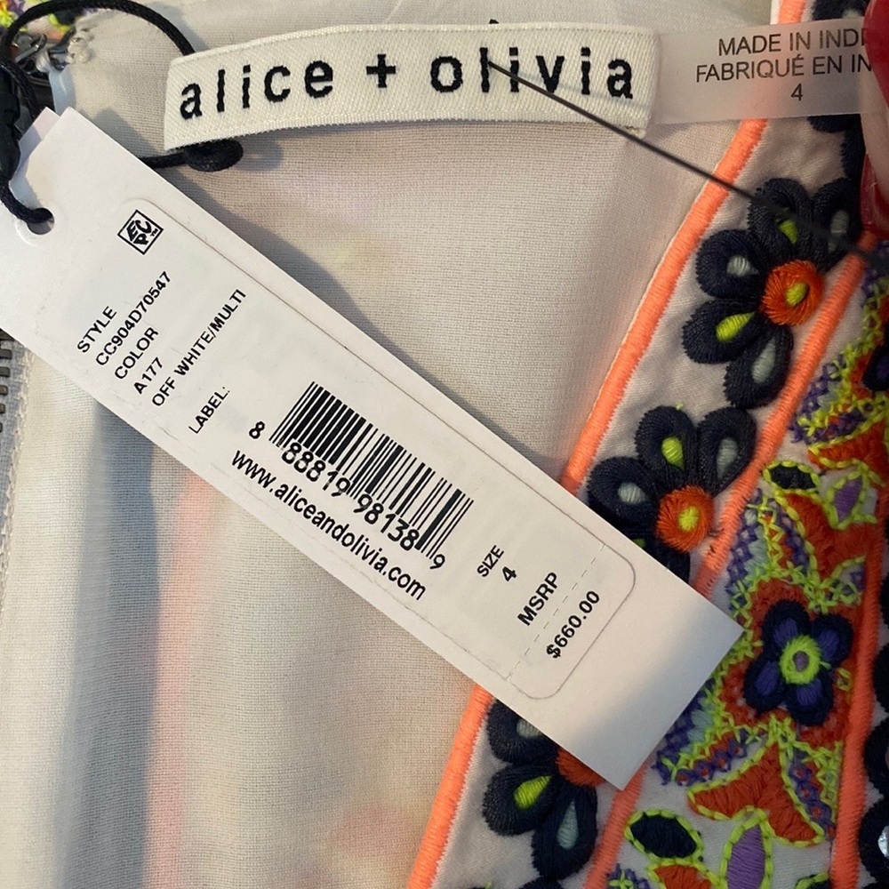 Alice + Olivia Patty Embroidered V-Neck Mini Dress 4 NWT - Picture 4 of 5